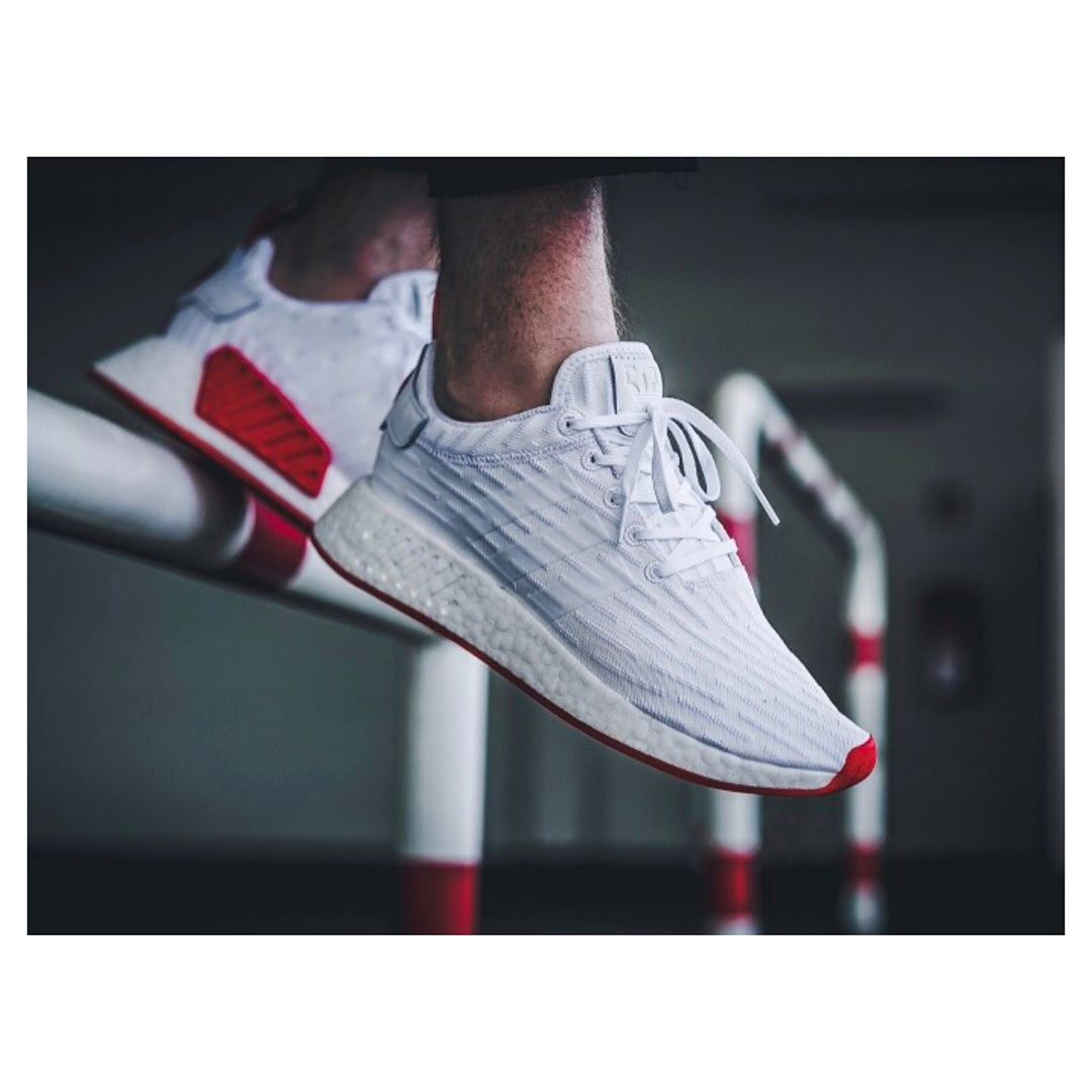 Pono - online shop | ADIDAS | NMD_R2 PK BA7253